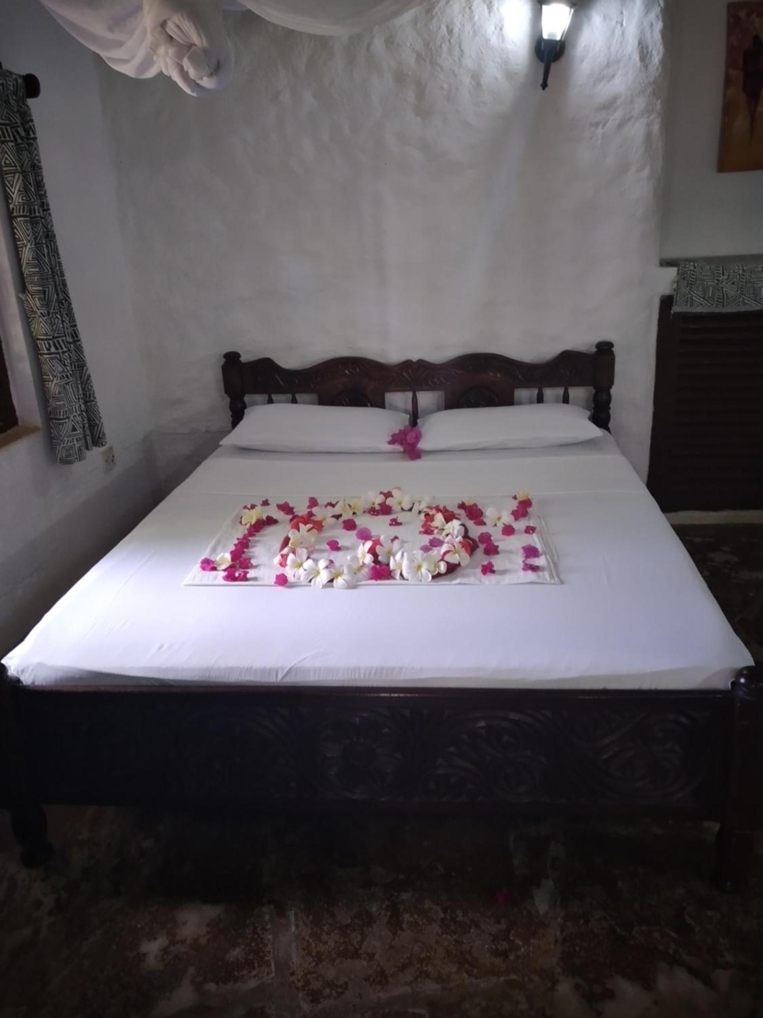 Diani Banda Cottages Diani Beach Rum bild